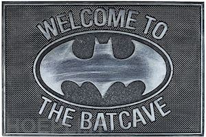 Dc Comics: Pyramid - Batman - Welcome To The Batcave (Rubber Mat / Zerbino  Gomma) 