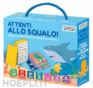 trevisan irena - attenti allo squalo! valigetta con carte e stickers. ediz. a colori. con 44 cart